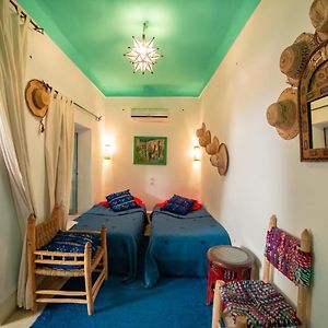 Habitación Estándar con 2 Camas Individuales